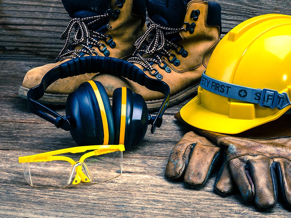 construction-safety-officer-equipment